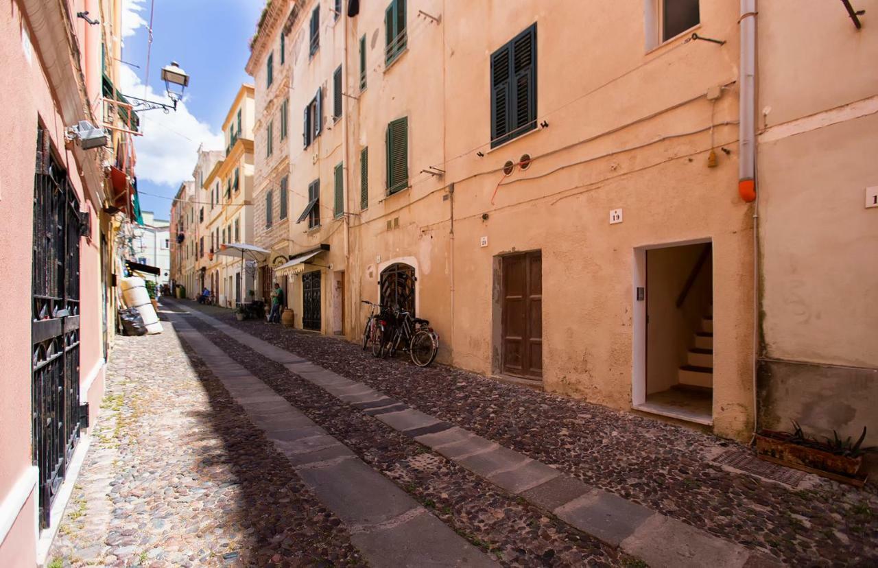 Grand Suite Gioberti Elegante Nel Cuore Di Alghero Exterior photo